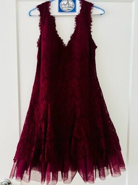 Avery G lace A-line mini dress size 8